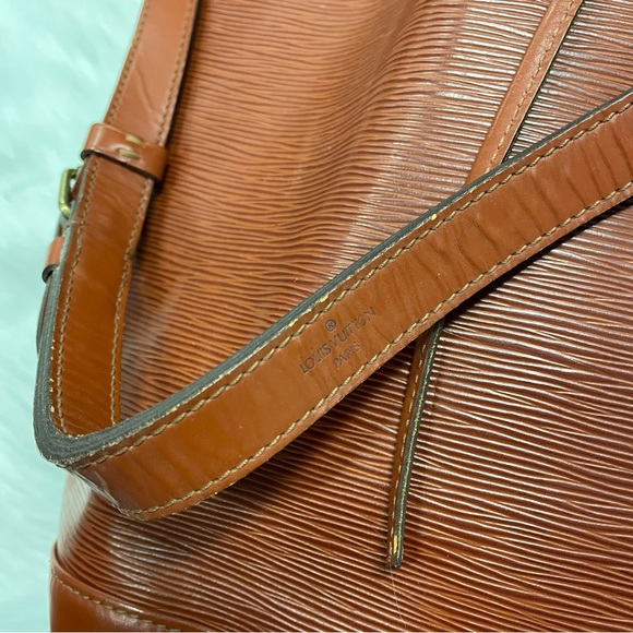 Vintage Louis Vuitton Epi Noe - Picture 5 of 11